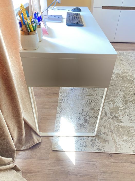 Продам писменный стол IKEA