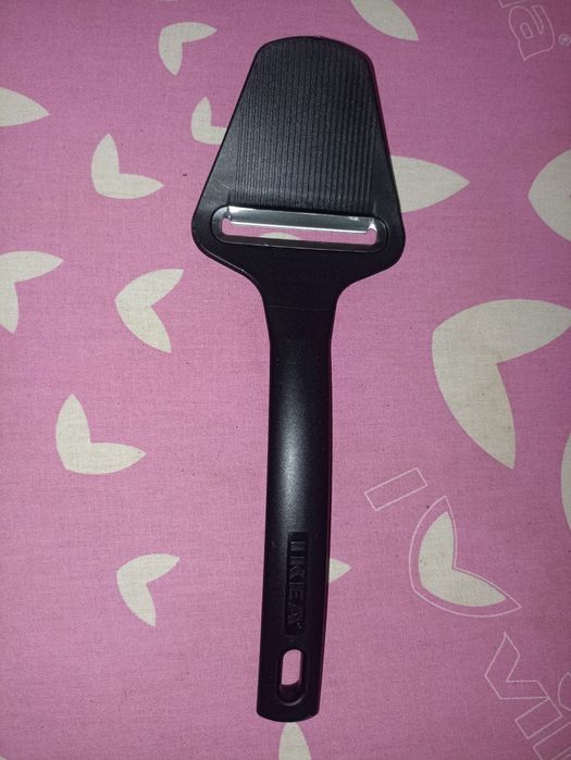 Нож/слайсер/шпатула за сирене на Икеа