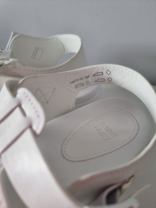 Ежедневни кожени бели сандали