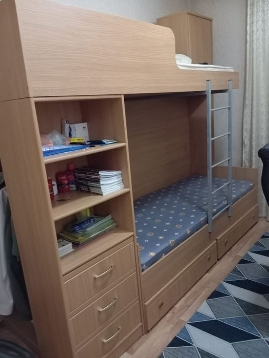 Двух ярусная кровать
