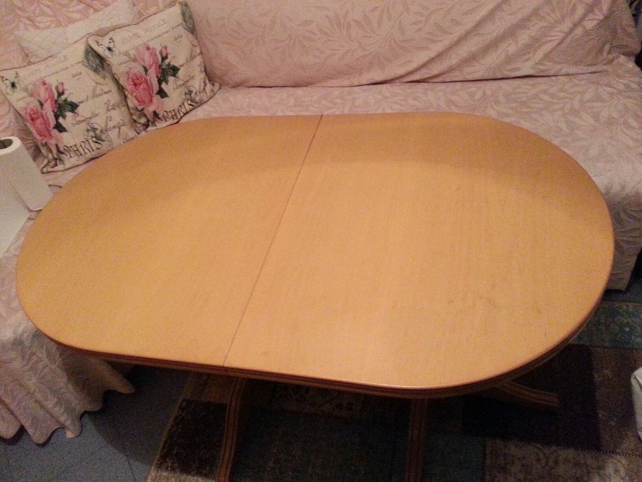 Масивна трапезна маса ( разтегателна )