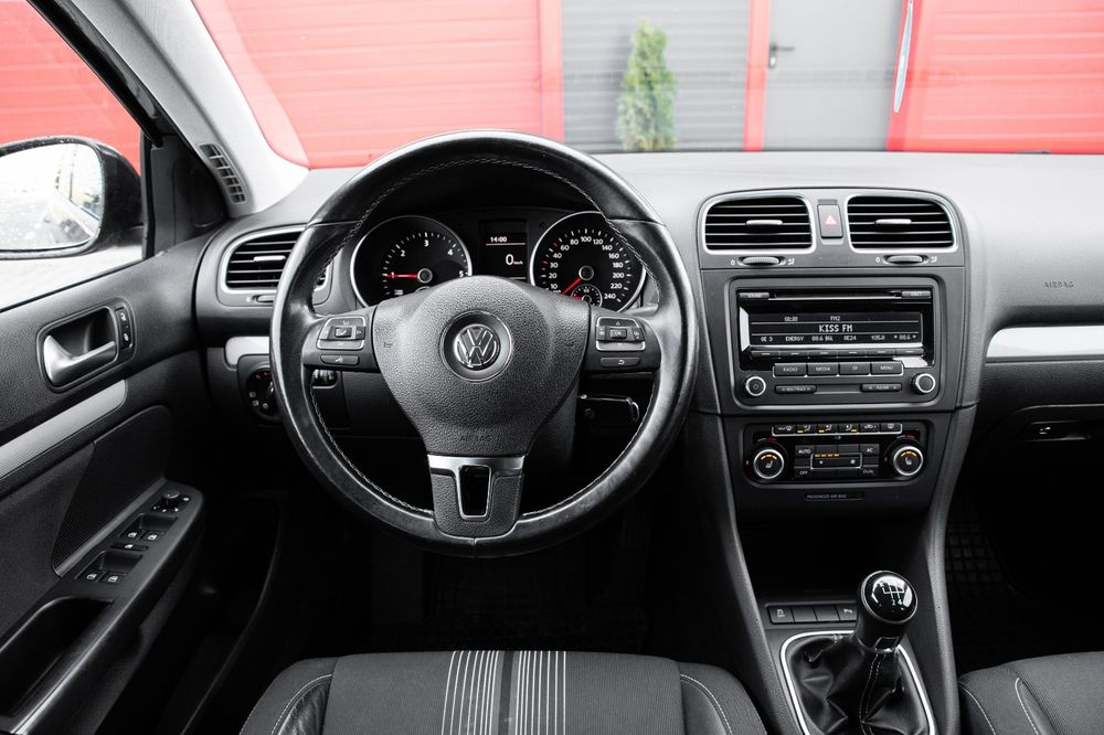 Wolkswagen Golf 6 2012 1.6 Diesel Dotat Euro5  model Match 8 roti