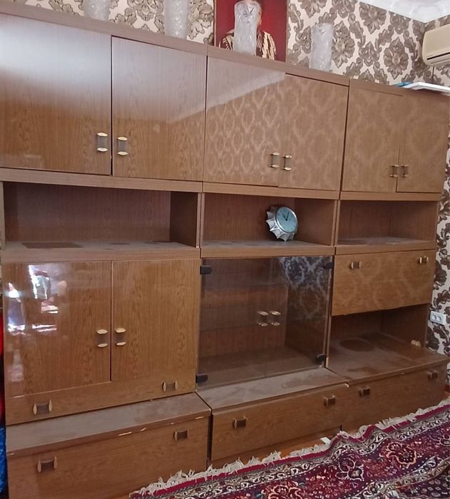 Мебель гарнитур.     Стенка мебель.                                  Б