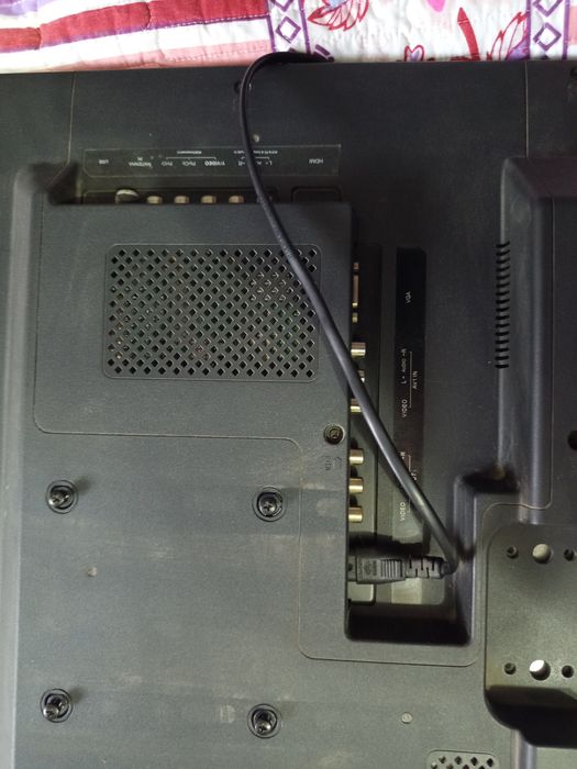 Продам 2 телевизора Panasonic , д 120 см, и ТLC 55см