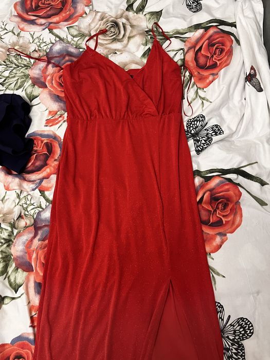 Платье вечернее красное