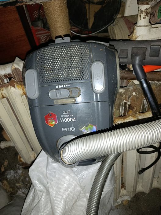 Пылесос в рабочем состоянии 2.000 Вт