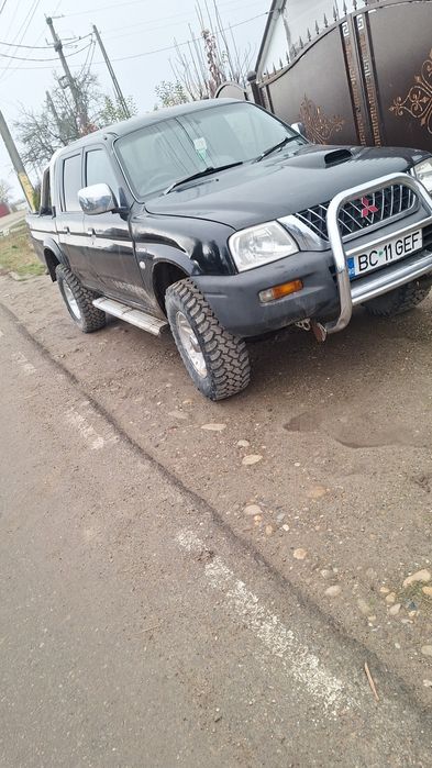 Vând L200 volan dreapta