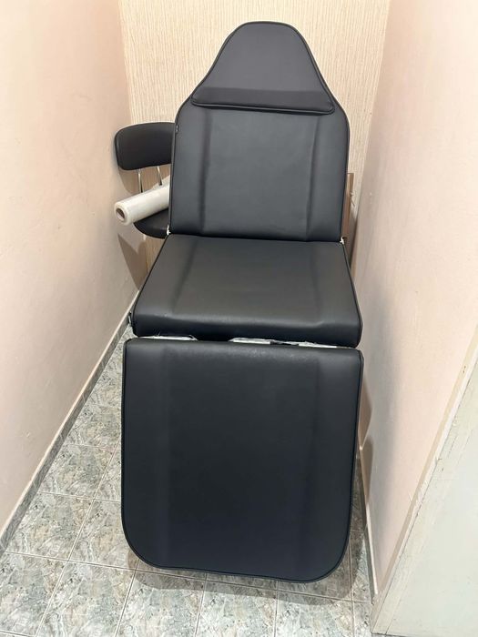 Масажна кушетка използвана няколко месеца