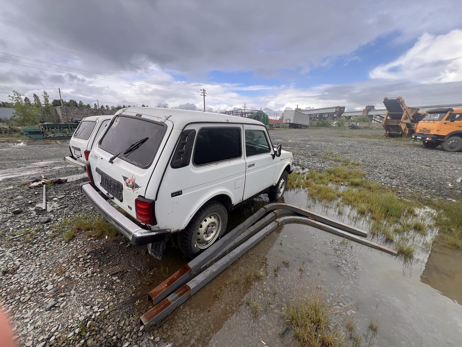 Продам LADA Niva 4×4 (ВАЗ-21214), 1.7