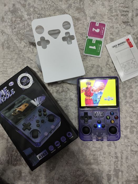 Игровая приставка, очень много игр, поиграли пару раз