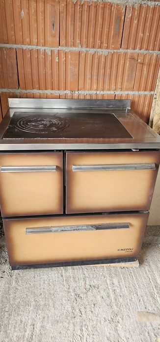 soba cu plita și cuptor made italy