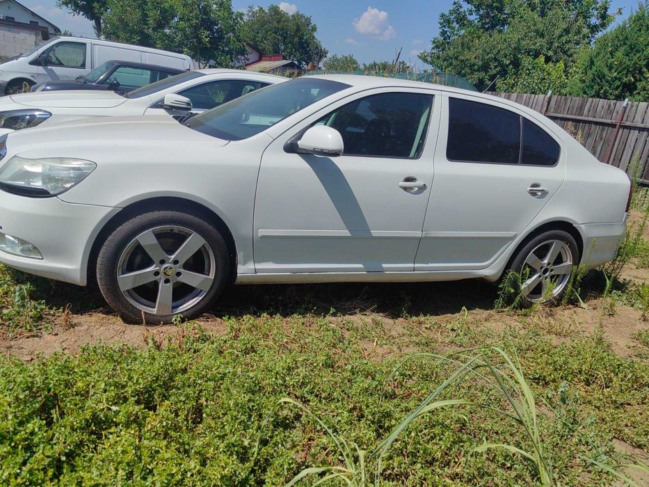 Vând Skoda Octavia 2 Facelift