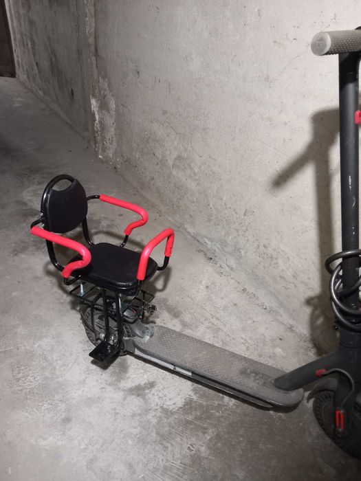 НОВИ Безопасна детска седалка , столче  за ел. тротинетки и велосипеди