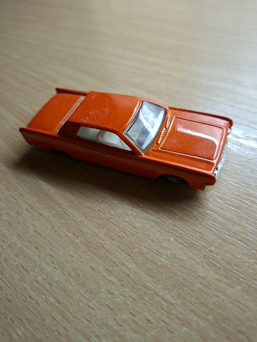 продам hot wheels в идеальном состоянии