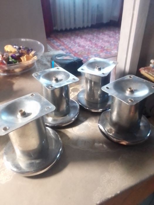 Мебельные ножки для дивана