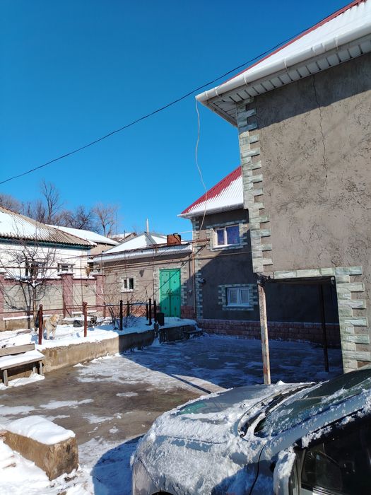 Дом 4 комнатный частный