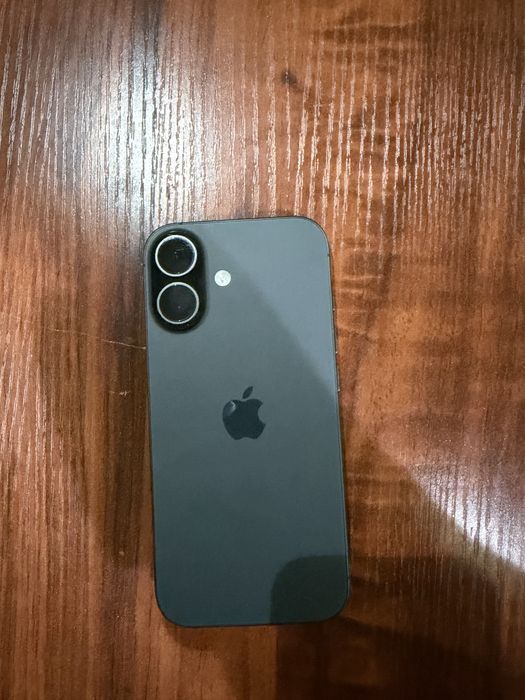 Iphone 17 черный