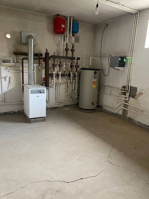 Katta hasnboy da hovli sotoladi