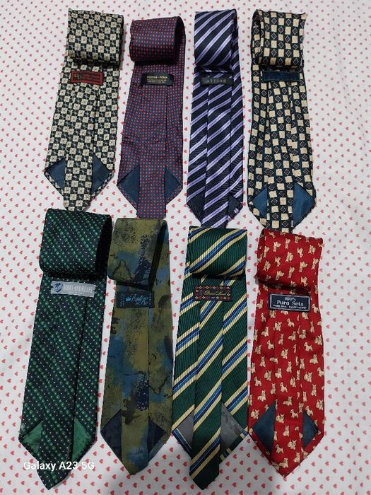 cravate în stare foarte buna