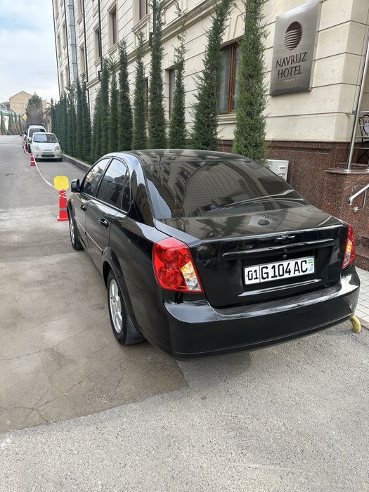 Gentra 3. 2022 yil sotiladi. Qora. Propan.