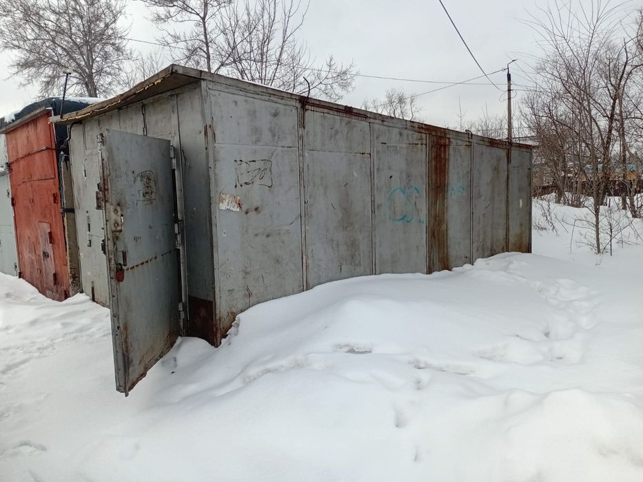 Гараж металлический.