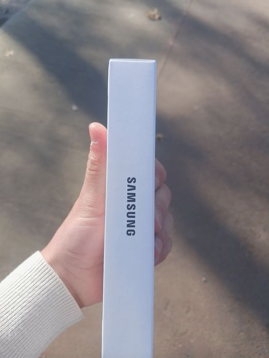 Самсунг а17 6/128