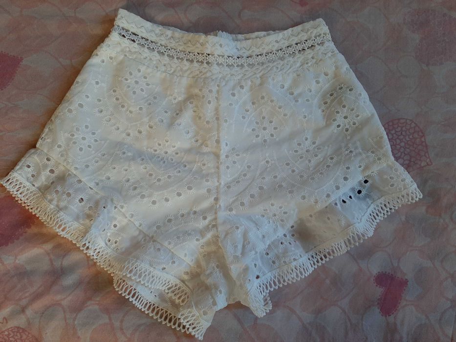 Pantaloni scurti de vara