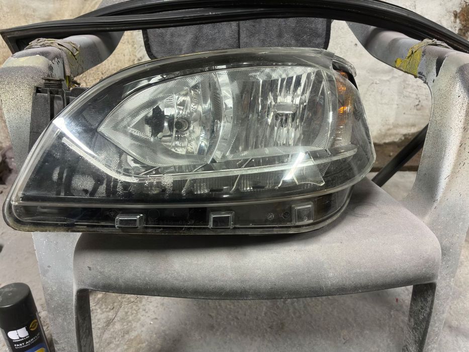 Ляв фар за Шкода СитиГо