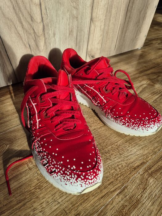 Asics, дамски рядък модел маратонки