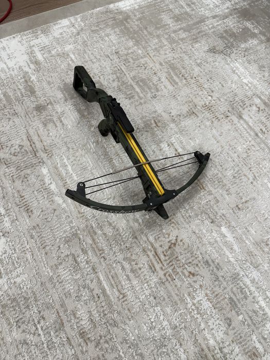 Игрушечный арбалет