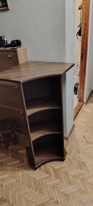 Шкаф угловой полка книжная