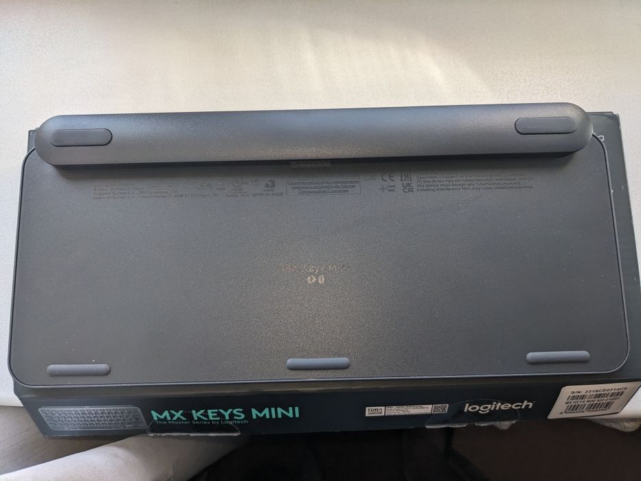 MX Keys mini - беспроводная