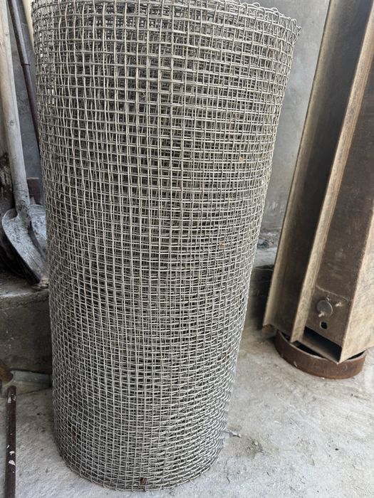 Продается сетка из нержавеющей проволоки