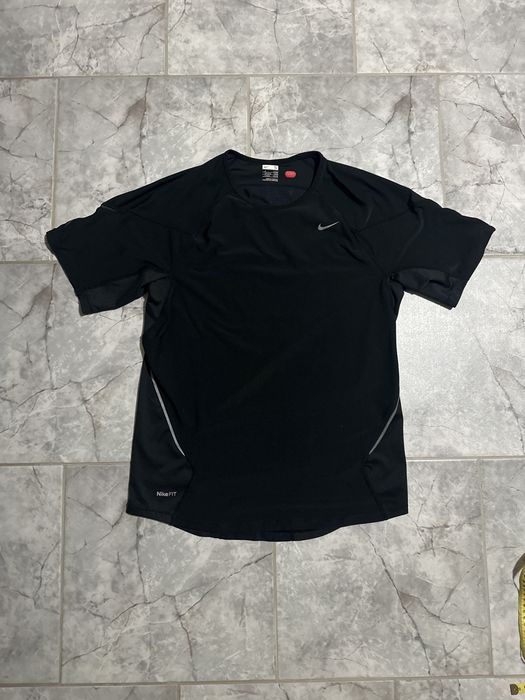 Дамска тениска Nike