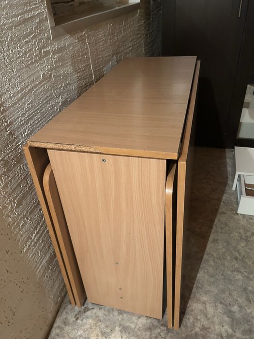 Продам стол книжка
