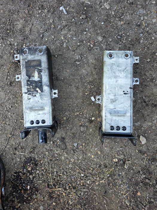 Рогове зад греда на Mercedes W211