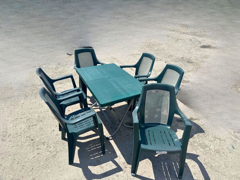 Комплект градинска маса с 6 стола