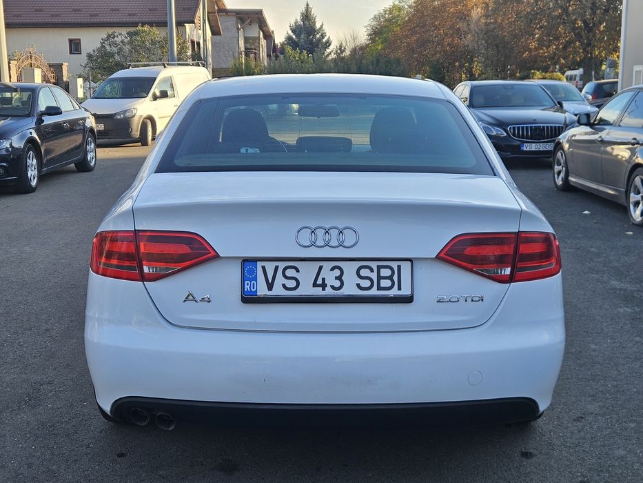Audi a4 2.0 tdi 140 cp, an fab.  2009
