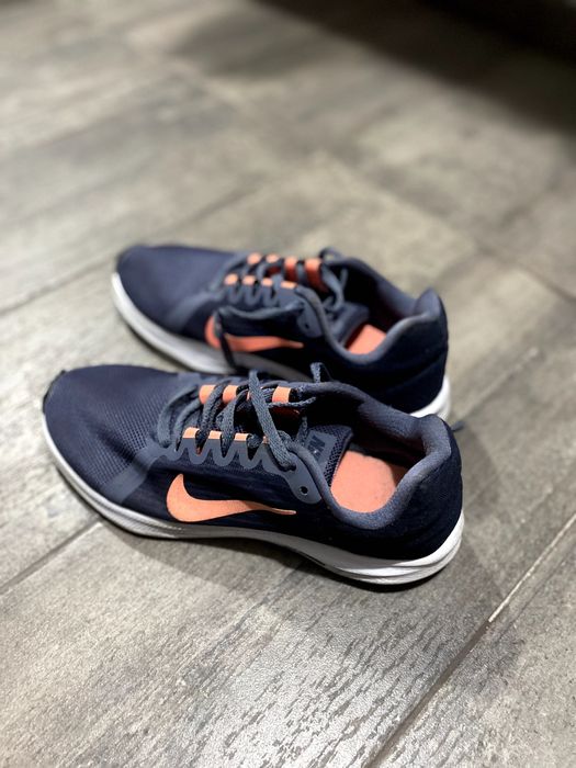 Дамски маратонки Nike