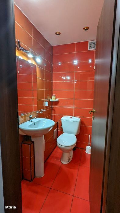 Proprietar, inchiriez 3 camere cu 2 bai