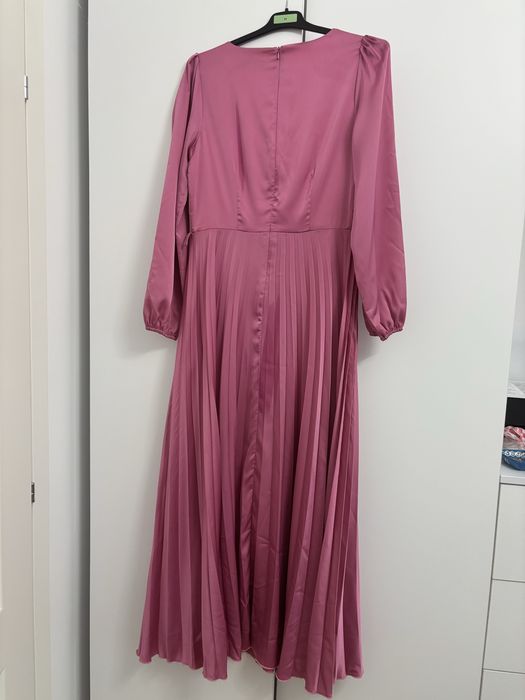 Vand rochie roz lunga, firma Etic