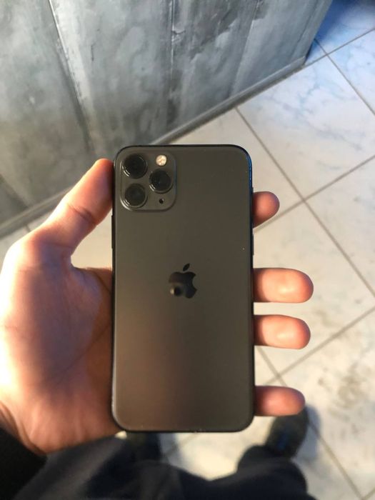 iphone 11 pro.