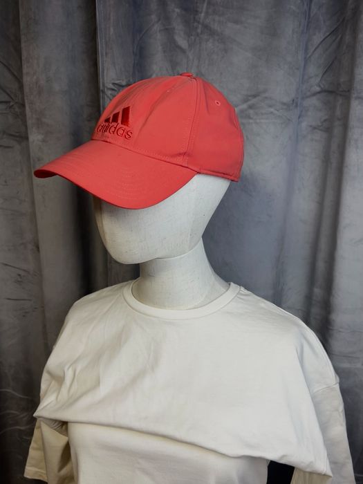 Дамска шапка Adidas