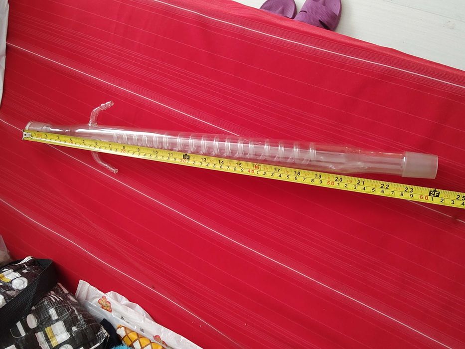 Хладник, лаболаторна стъклария