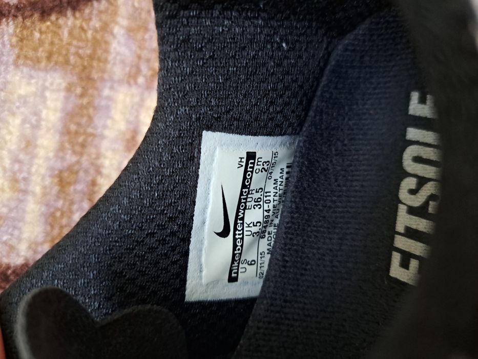 Дамски маратонки Nike
