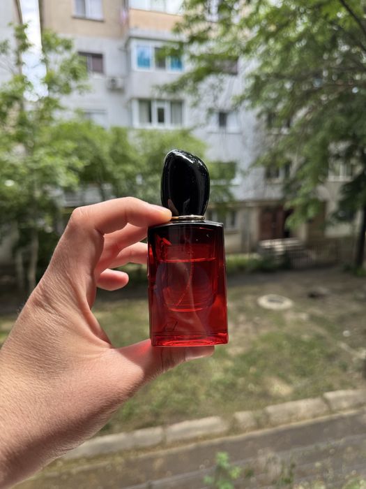 Giorgio Armani Sì Passione Eau de Parfum – 50 ml (Aproximativ 35 ml rămași)