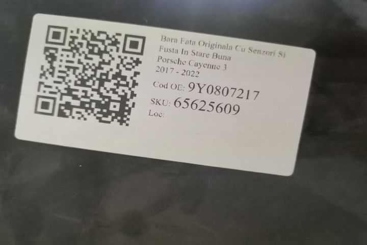 Предна броня Оригинална С Датчици И Престилка В Добро Състояние Порше