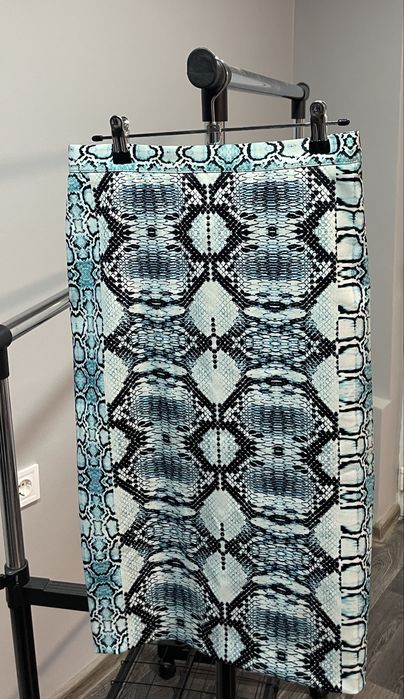 Змийска пола с цепка Guess Marciano