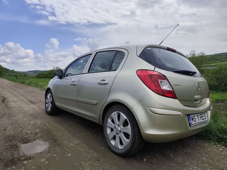 Opel Corsa D automat