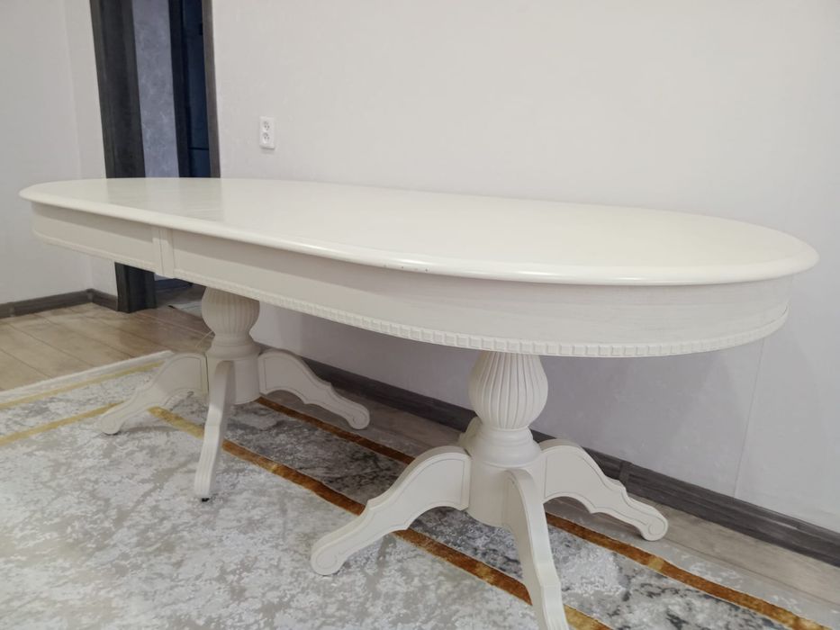 Продам стол в идеальном состоянии